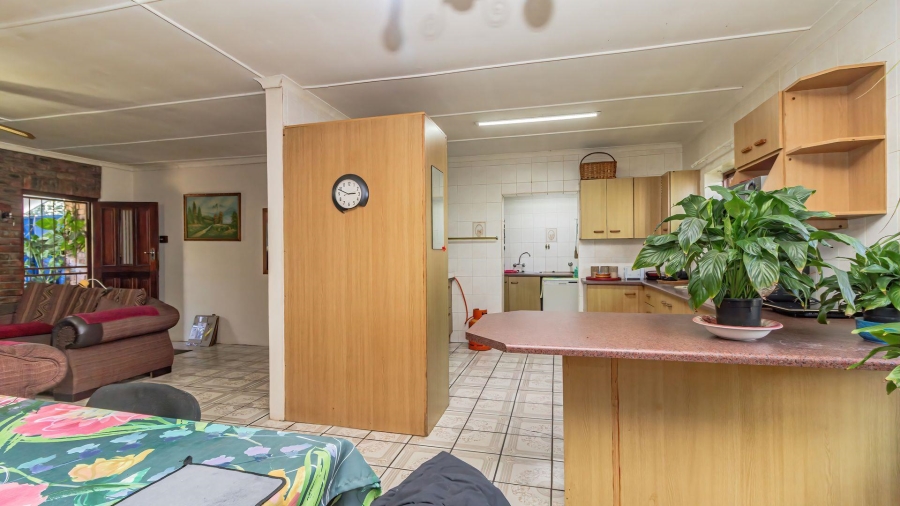 6 Bedroom Property for Sale in Tergniet Western Cape